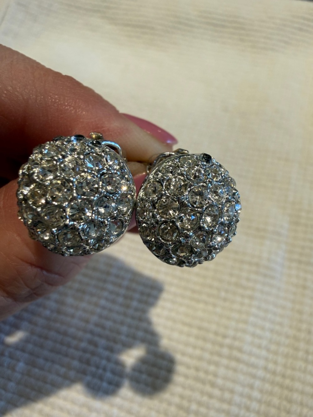 Sparkly rindstone clip on earrings
